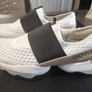 Sorel Kinetic Impact Strap Sneaker Size 8.5